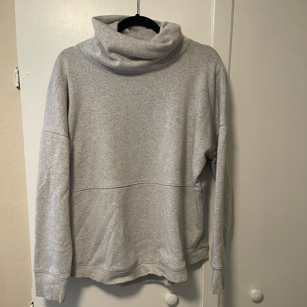 Athleta Gray High/Low Sweatshirt